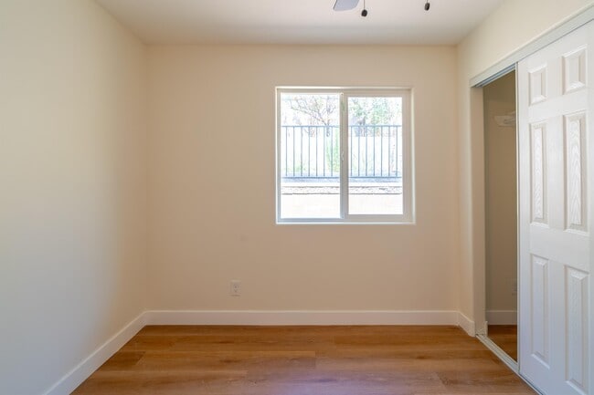 Building Photo - 6406 Shane Pl