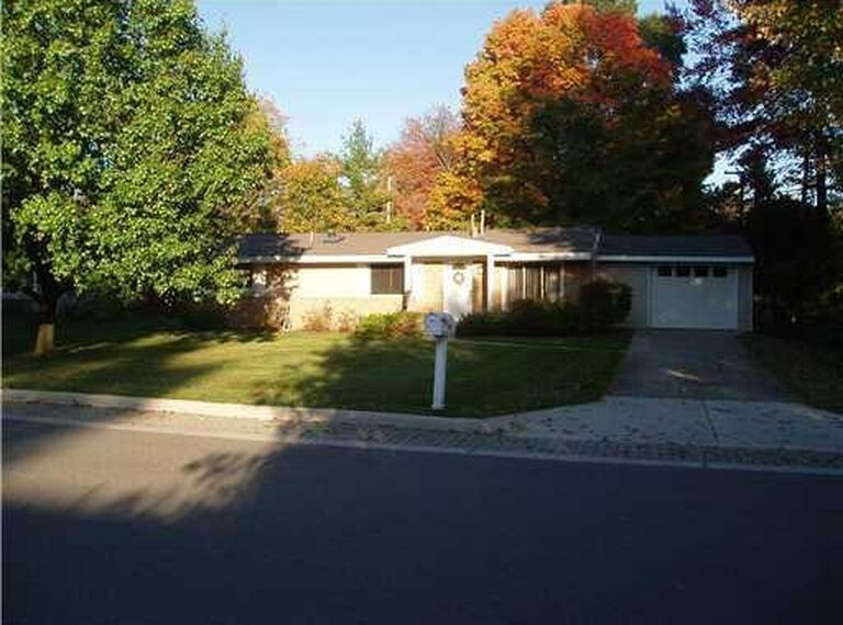 Primary Photo - 2655 Easy St