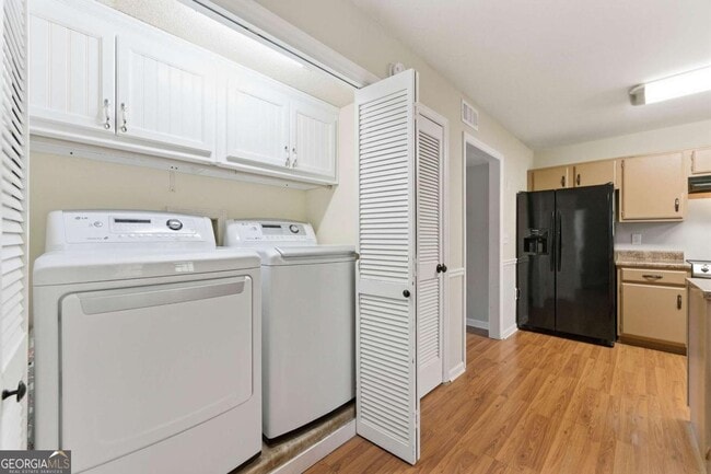 Building Photo - 5090 Sand Wedge Cir