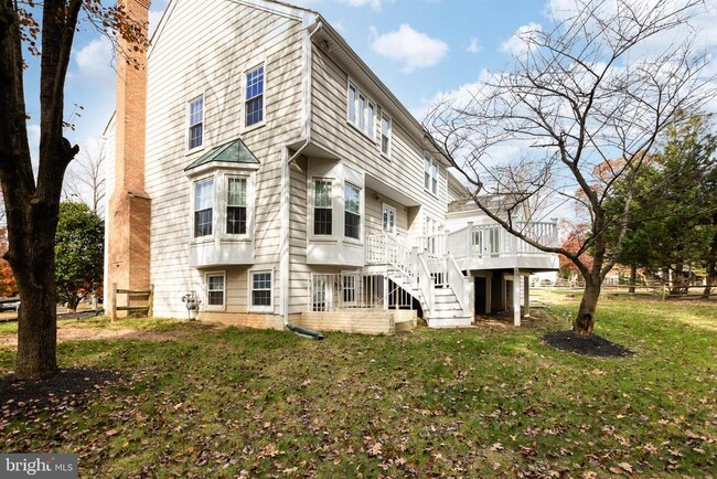 Building Photo - 14209 Floral Park Dr