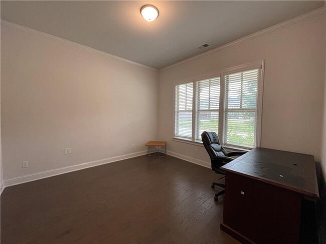 Building Photo - 673 Avondale Creek Dr.