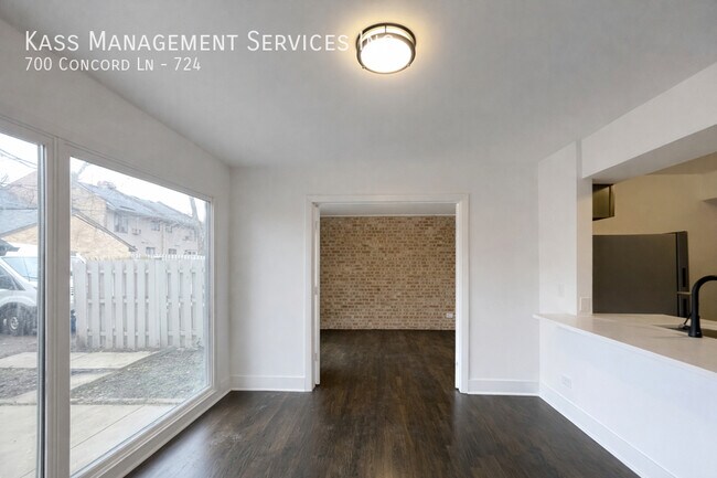 Building Photo - 700 Concord Ln