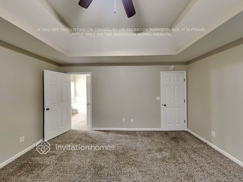 Building Photo - 1923 Tulip Petal Rd