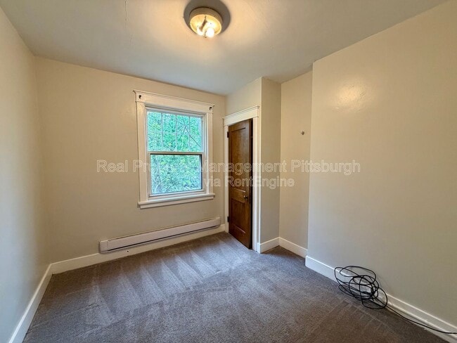 Building Photo - 5550 Wilkins Ave