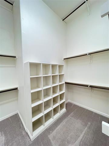 Building Photo - 576 Hampshire Dr