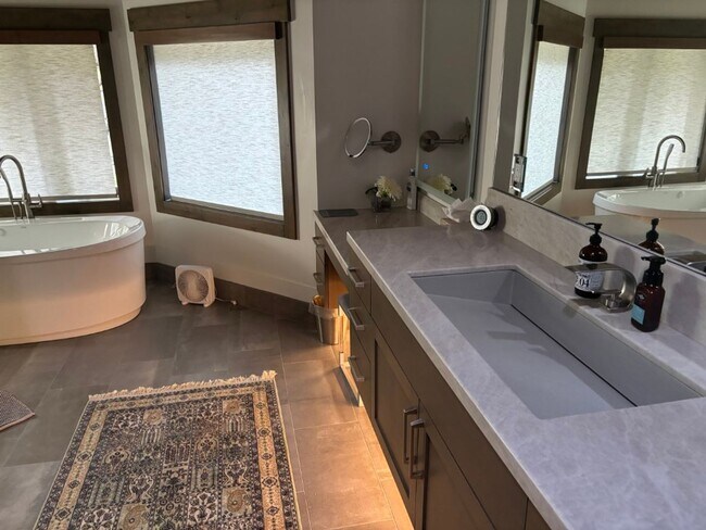 Building Photo - Winter Season Rental - The Estates in Incline Village, Nevada