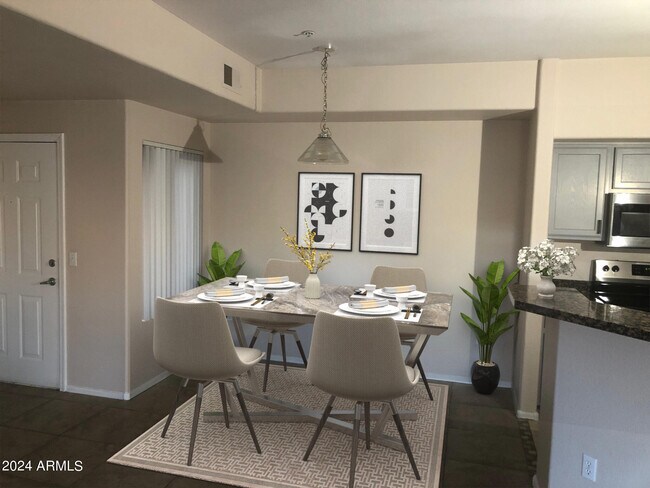 Primary Photo - 4644 N 22nd St