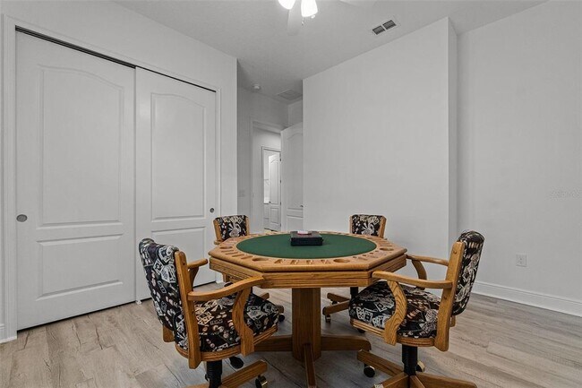 Building Photo - 5013 E Fountainwood Dr