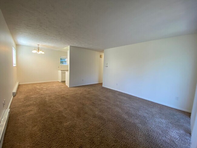 Building Photo - 2909-2911 E. 33rd Ave