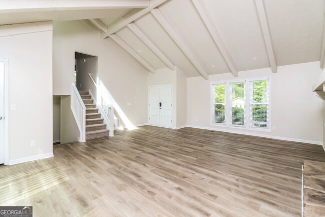 Building Photo - 517 Benson Hurst Dr SW
