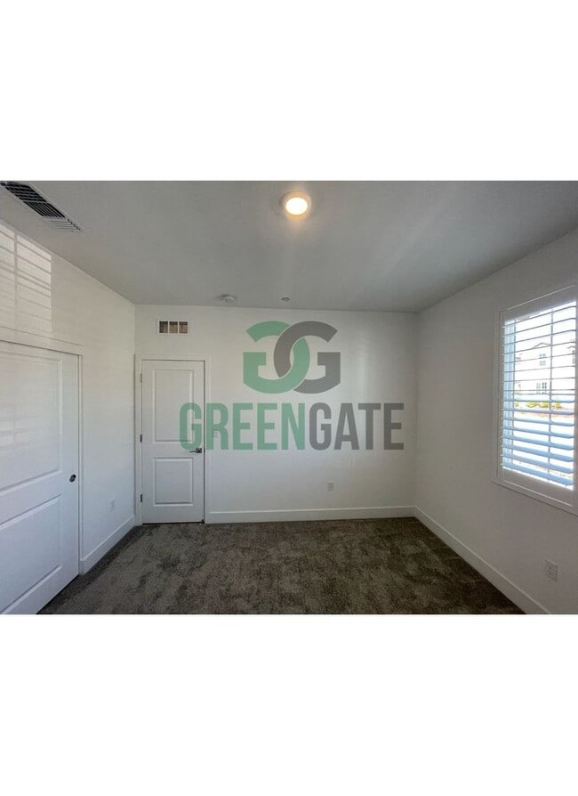 Building Photo - New Build in Tracy Hills!! 4 Bedroom 2.5 Bath AVAILABLE NOW!!