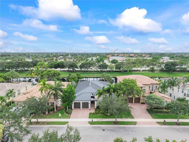 Building Photo - 10980 NW 78th Pl