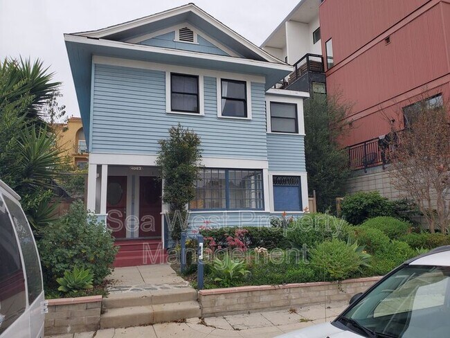 Building Photo - 4083 Albatross St