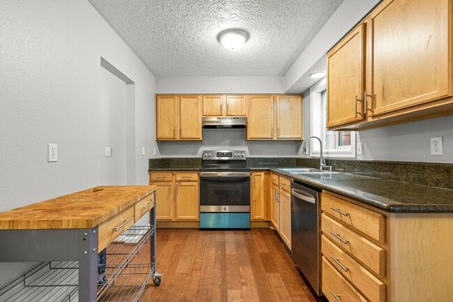Building Photo - 3618 SW Multnomah Blvd