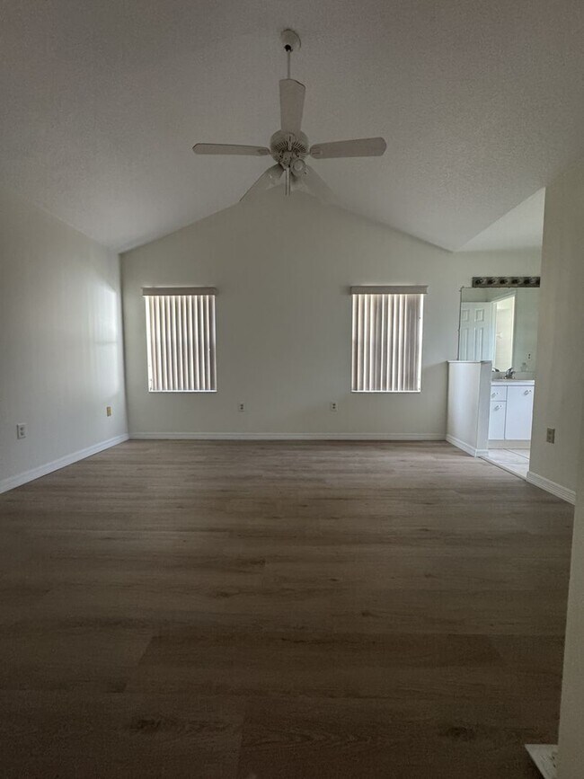 Building Photo - 895 Wandering Pine Trail