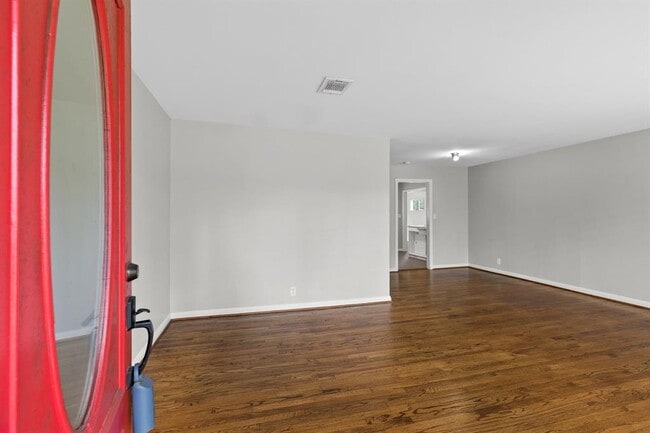 Building Photo - 3606 Wentworth St