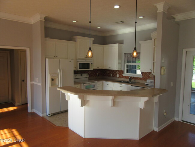 Building Photo - 918 Amber Way