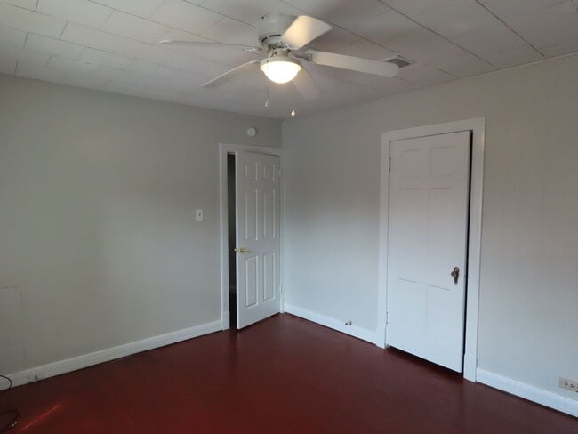Building Photo - 1306 S Glenwood Blvd