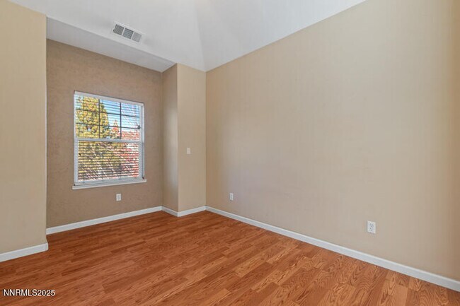 Building Photo - 3550 Mashie Dr