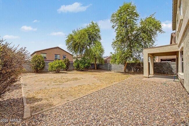 Building Photo - 14165 W Crocus Dr
