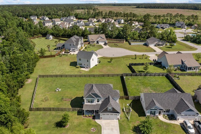 Building Photo - 219 Breakwater Dr