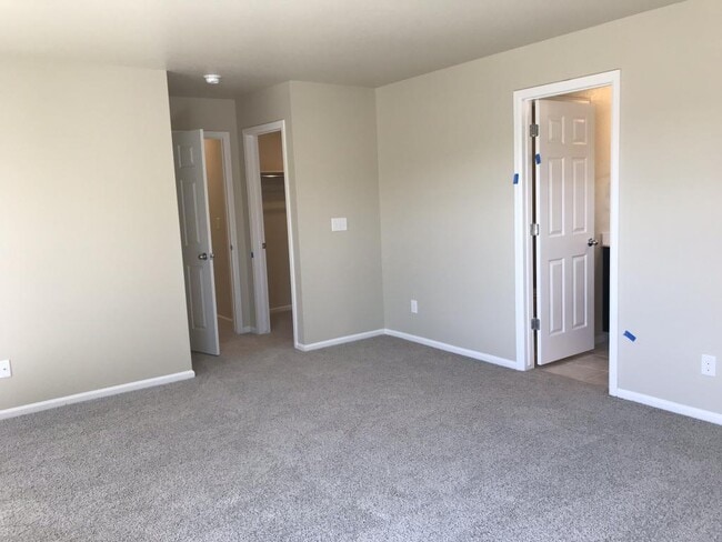 Building Photo - 15816 E Otero Ave