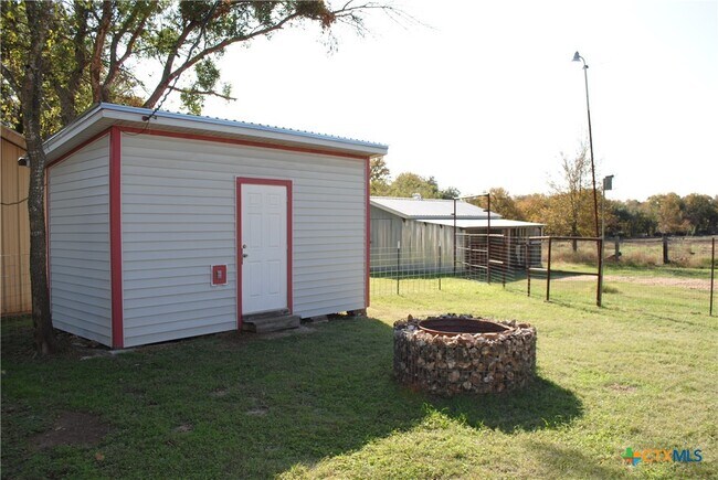 Building Photo - 13019 W Adams Ave