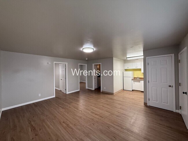 Building Photo - $500 off Move in Special - 2 Bed/1 Bath Cheney EWU