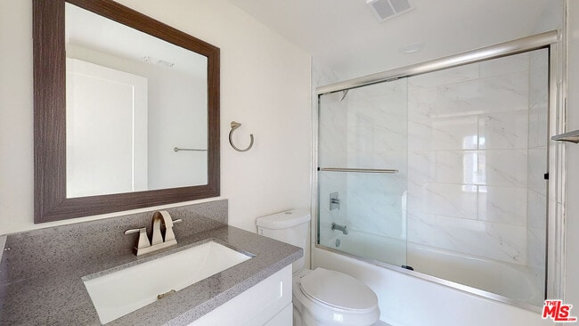 Building Photo - 252 Rosemont Ave