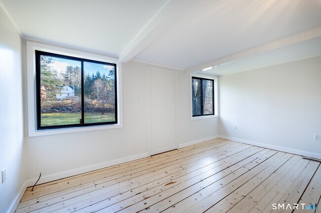 Building Photo - 1 Long Wall Rd