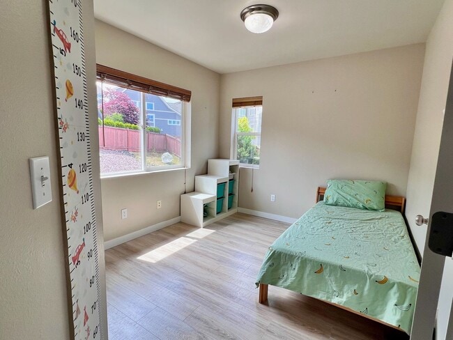 Building Photo - Beautiful 4BR | 2.5BA Home on Cul-de-Sac i...