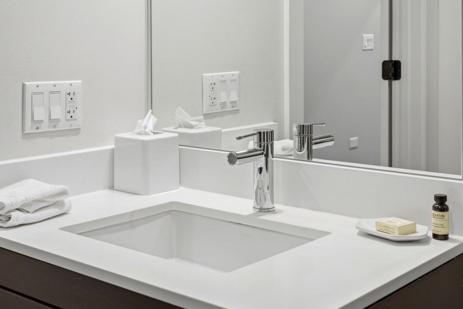 Building Photo - 417 S Dearborn St