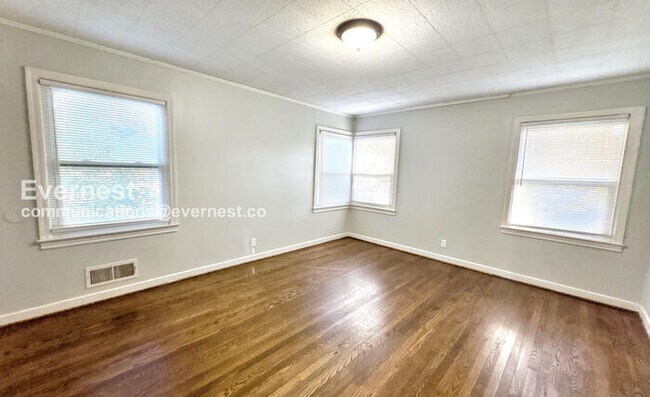 Building Photo - 929 49th St Ensley