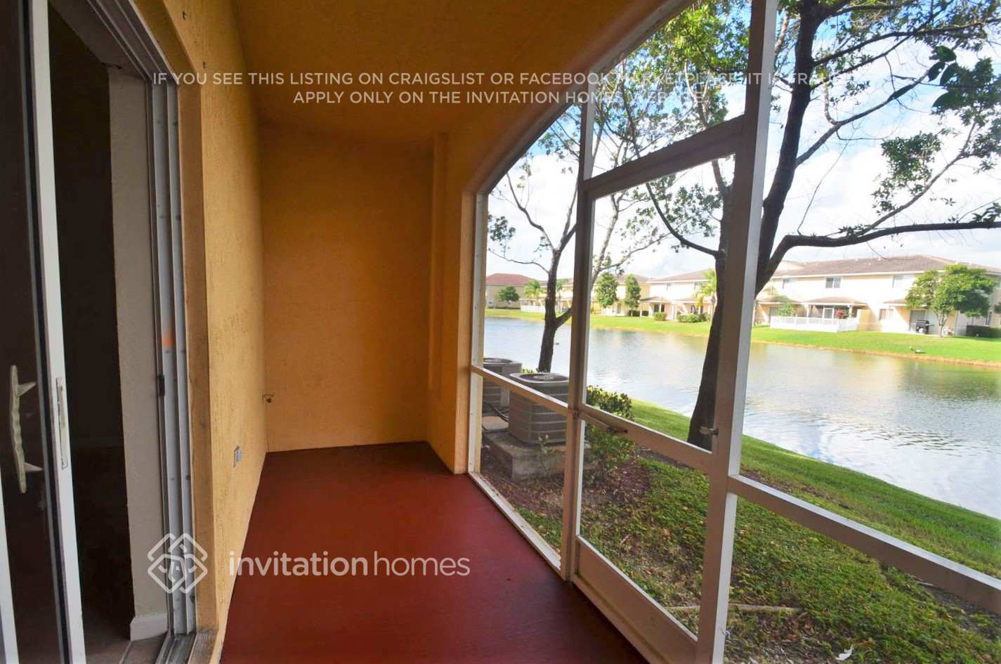 Building Photo - 8899 N Isles Cir