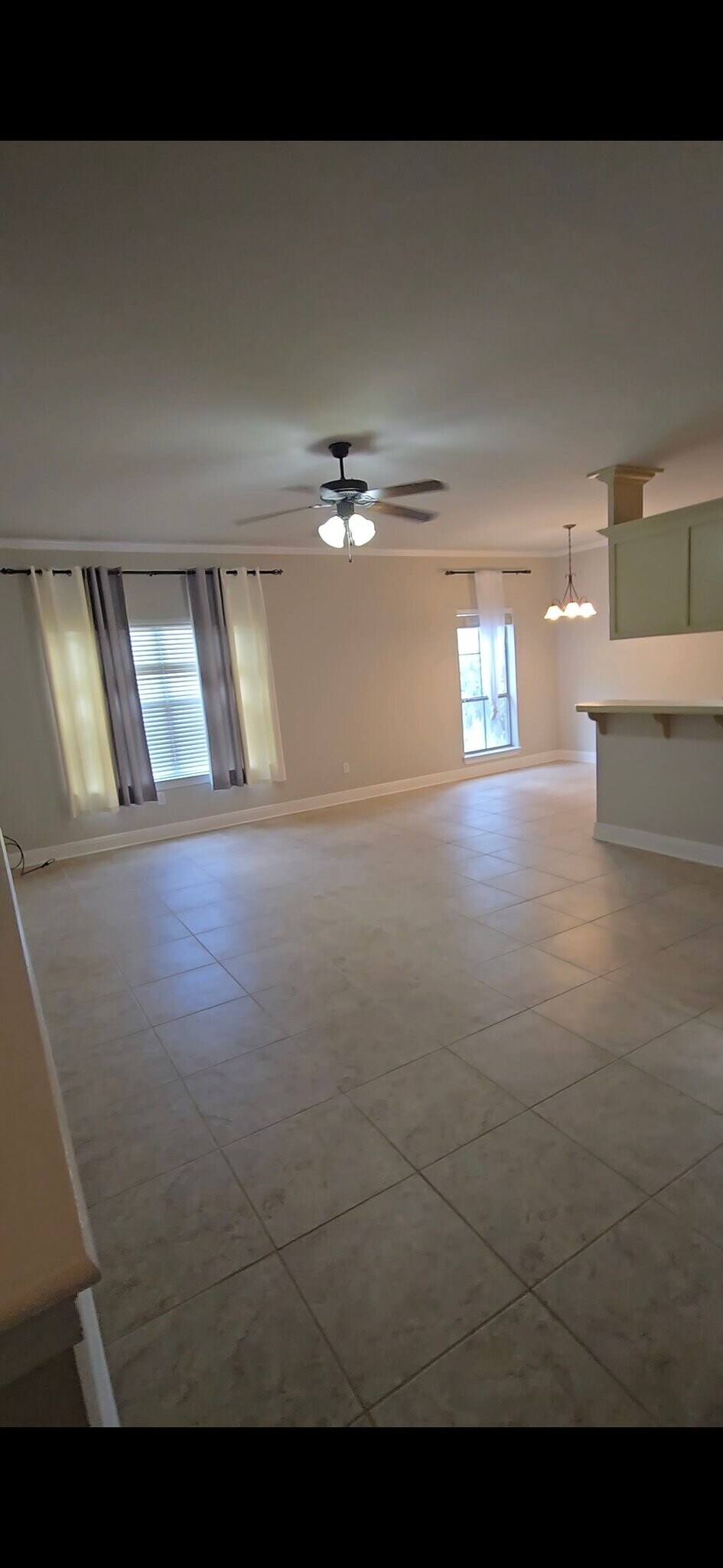 Building Photo - 818 Meadow Bend Dr
