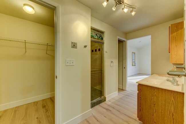 Building Photo - Live in the Heart of Old Town Lafayette | ...
