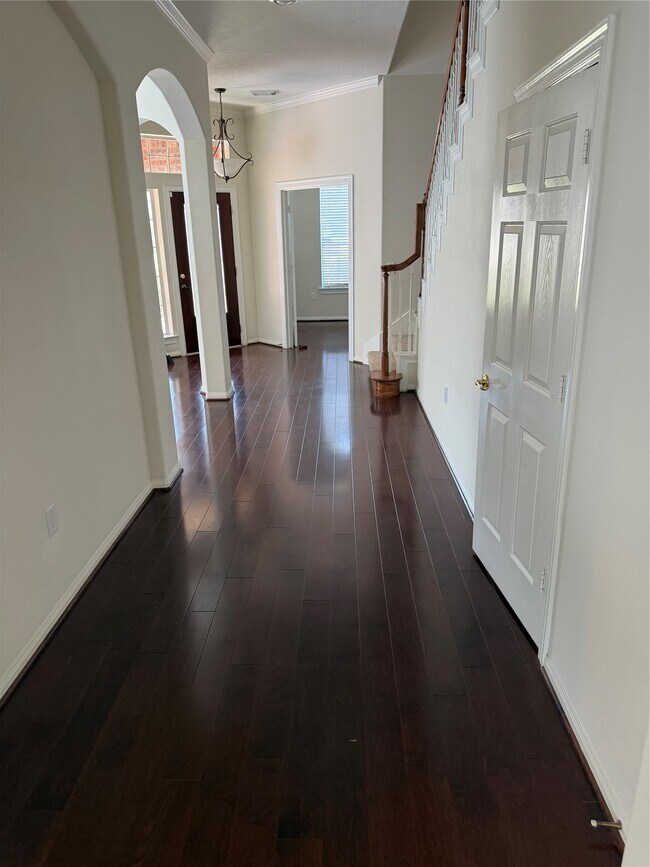 Building Photo - 27 Yacht Harbor