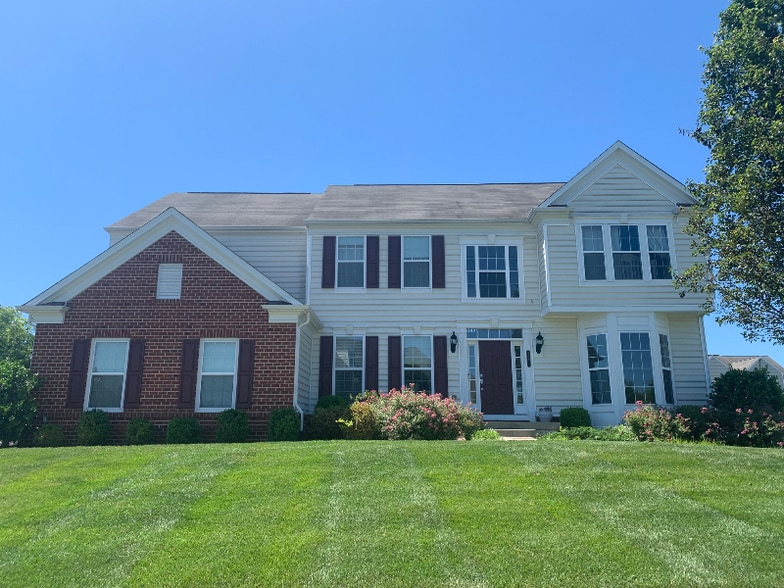 Building Photo - 41411 Hagley Pl