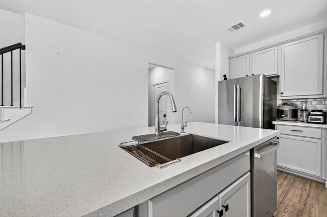 Building Photo - 9703 Arrigoni Creek Dr