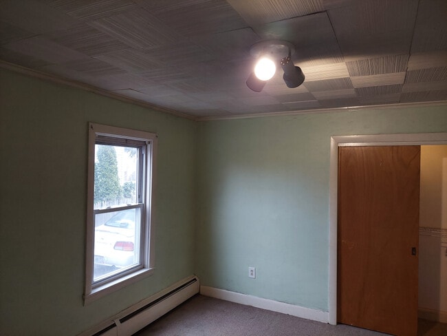 Building Photo - 342 Child St