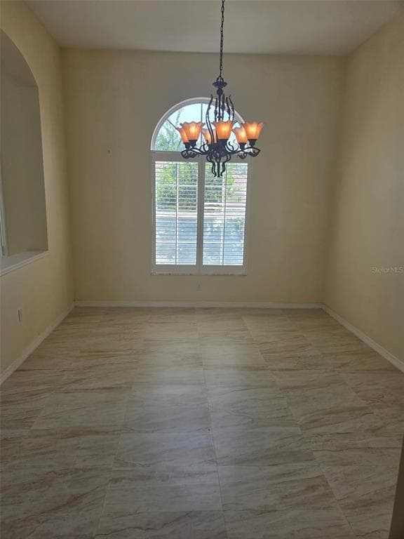 Building Photo - 5282 Far Oak Cir