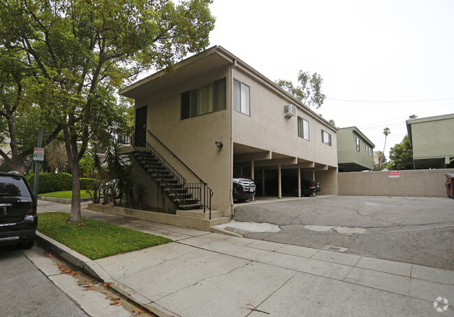 Building - 401 E Harvard St