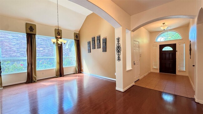 Building Photo - 5623 Maverick Bend Lane