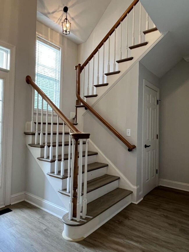 Building Photo - Refreshed 4 Bed home in Ballantyne