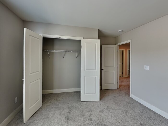 Building Photo - 3200 Emerald Ridge Ct