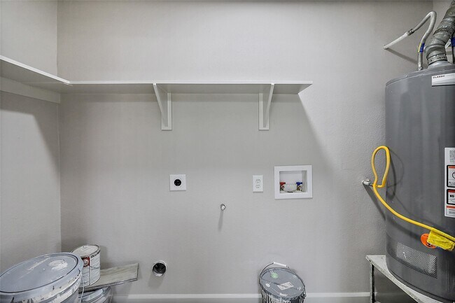 Building Photo - 243 Georgia St