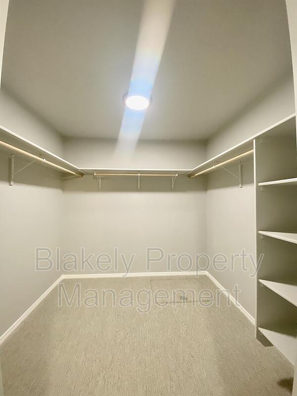 Building Photo - 1415 Carrol Town Wy