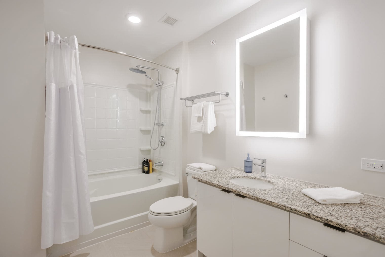 Building Photo - 9-JAN-JAN E 4th St