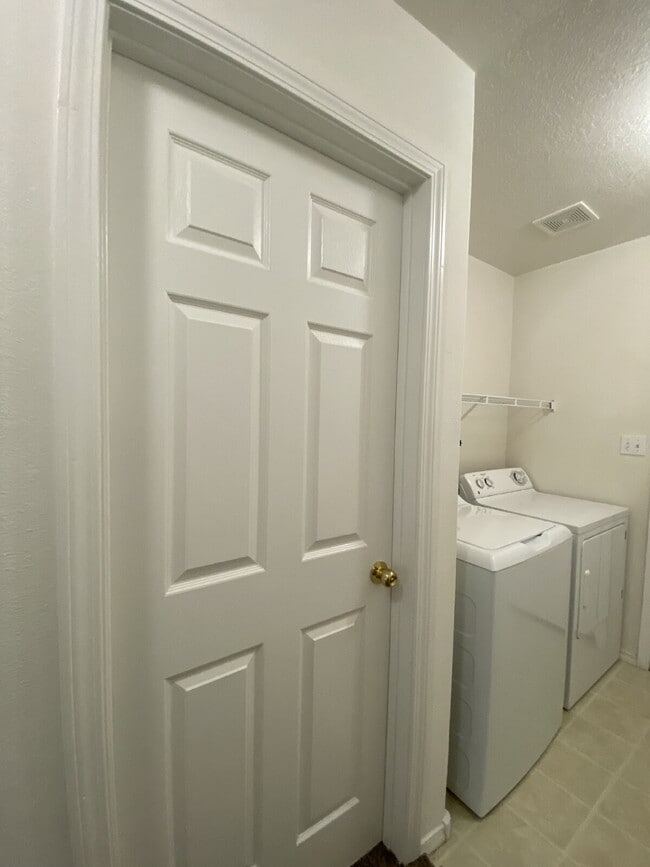 Building Photo - 3BR/2Bath in Rio Rancho