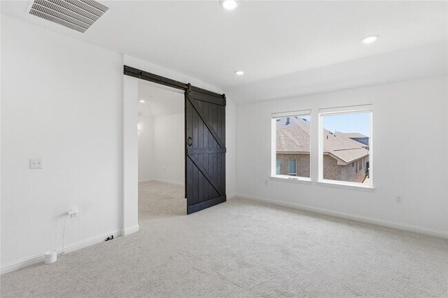 Building Photo - 7220 Poulain Dr